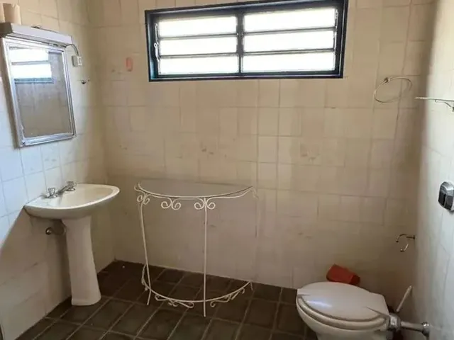 Imagem 7: Casa Ótima ! Centro - Terreno 500M², Const. 277 M², 03 Quartos,Suíte, Hidro, Quintal