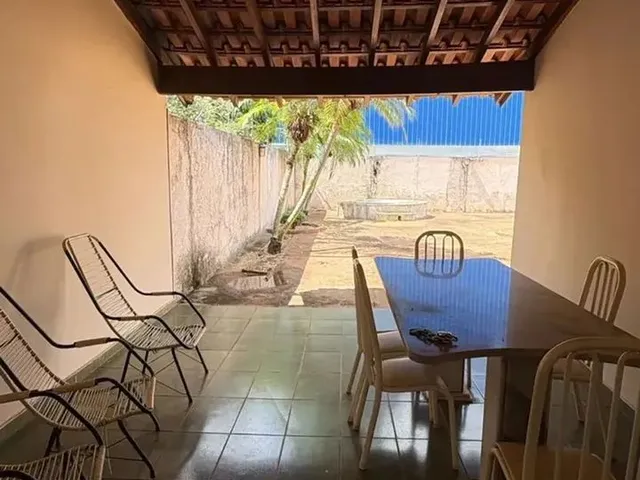 Imagem 9: Casa Ótima ! Centro - Terreno 500M², Const. 277 M², 03 Quartos,Suíte, Hidro, Quintal