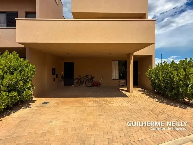 Imagem: A casa em condomínio possui 2 Dormitórios, 3 Suítes, 5
