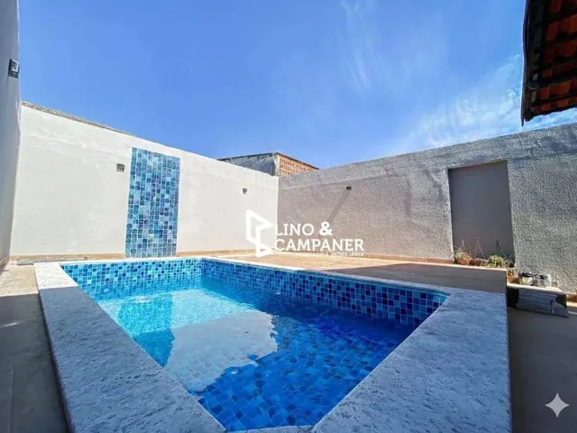 Imagem: Casa com Piscina e Churrasqueira!