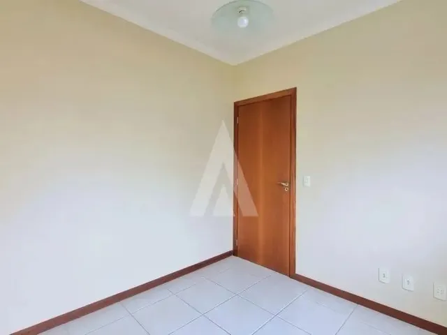 Imagem 8: Apartamento Semimobiliado com 2 Quartos Sendo 1 Suite, Sacada com Churrasqueira no Bairro