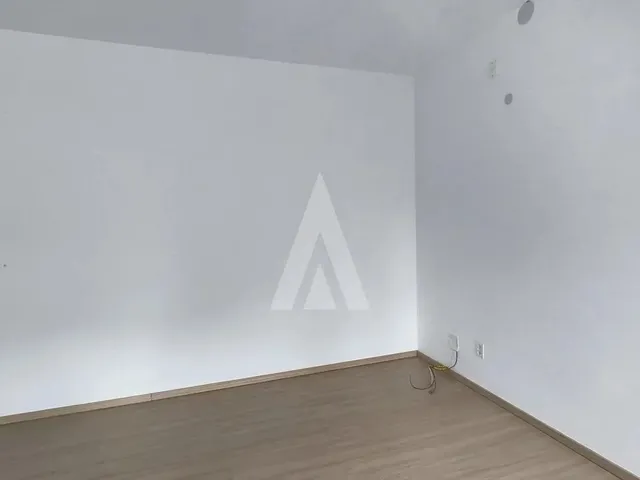 Imagem 10: Apartamento no Bairro Costa e Silva com 02 Quartos, Acesso com Elevador e 1 Vaga de Garage