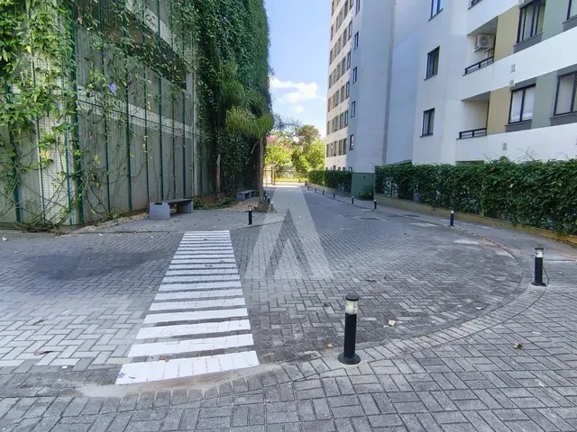 Imagem 13: Apartamento no Bairro Costa e Silva com 02 Quartos, Acesso com Elevador e 1 Vaga de Garage