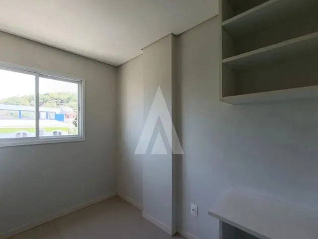 Imagem 3: Apartamento Semi Mobiliado com 3 Quartos Sendo 1 Suite, Sacada com Churrasqueira no Bairro