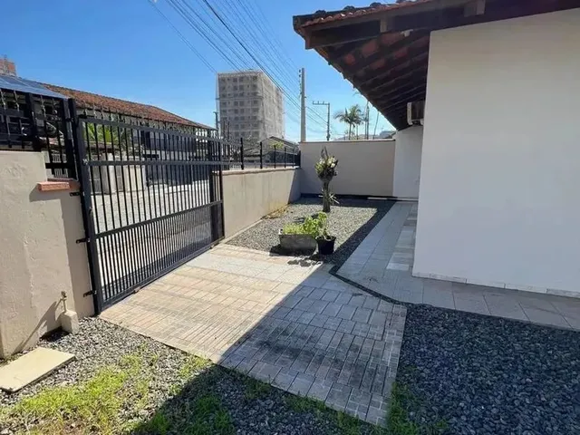 Imagem 16: Casa para Locação - Amplo Terreno - com 4 Quartos no Gravatá