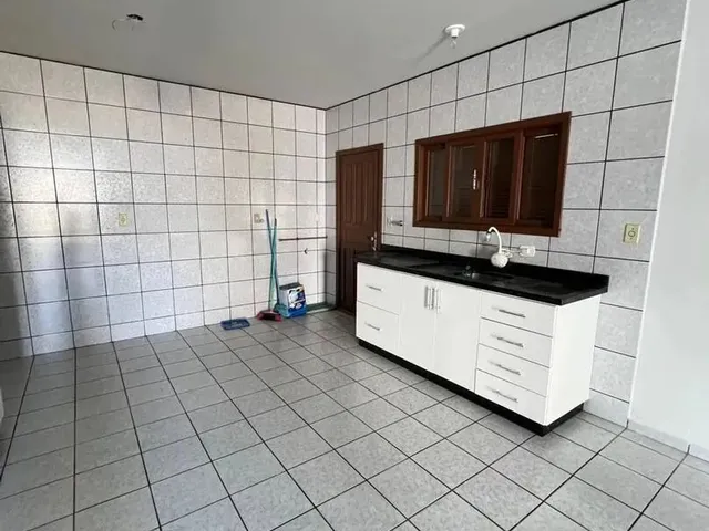 Imagem 15: Casa para Locação - Amplo Terreno - com 4 Quartos no Gravatá