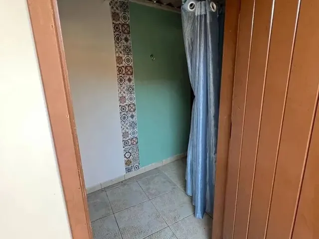 Imagem 2: Casa para Locação - Amplo Terreno - com 4 Quartos no Gravatá