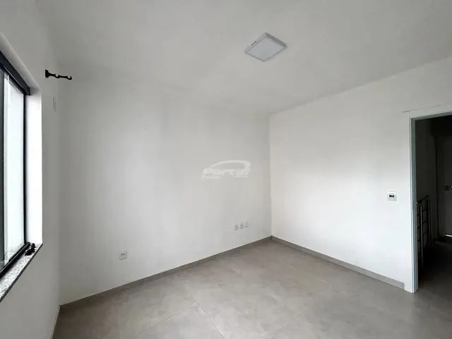 Imagem 15: Com Aprox 85M², o Imovel Possui 02 Amplos Dormitórios, Sendo Um com Sacada, Sala De