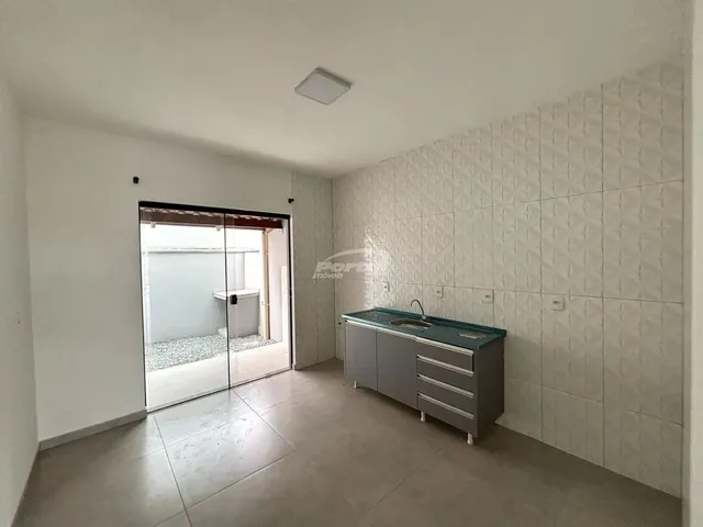 Imagem 16: Com Aprox 85M², o Imovel Possui 02 Amplos Dormitórios, Sendo Um com Sacada, Sala De