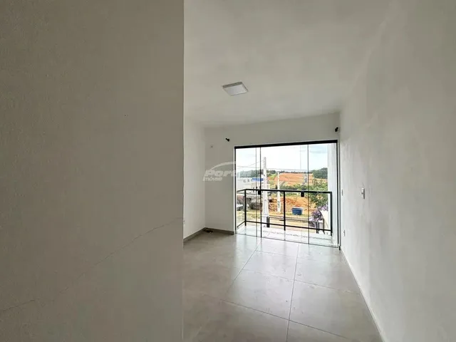 Imagem 5: Com Aprox 85M², o Imovel Possui 02 Amplos Dormitórios, Sala de Estar e Jantar
