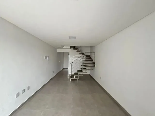 Imagem 13: Com Aprox 85M², o Imovel Possui 02 Amplos Dormitórios, Sala de Estar e Jantar