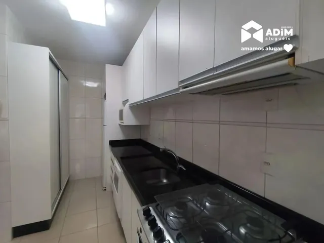 Imagem 14: Aluguel Anual: Apartamento de 2 Quartos no Centro de Balneário Camboriú - Sc
