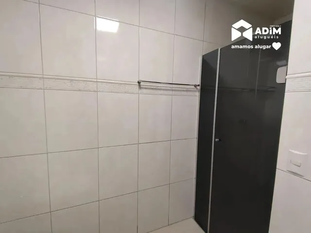 Imagem 15: Aluguel Anual: Apartamento de 2 Quartos no Centro de Balneário Camboriú - Sc