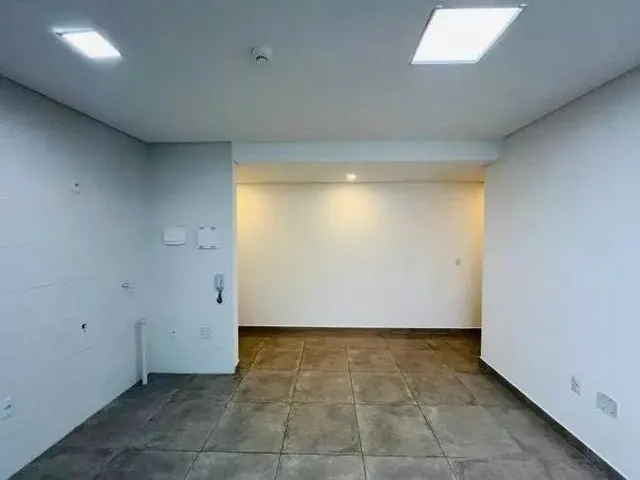 Imagem 2: Apartamento com 02 Dormitórios para Locação no Centro de Itajai