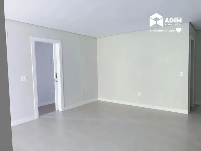 Imagem 9: Aluguel Anual: Apartamento Semi-Mobiliado no Centro de Itajaí