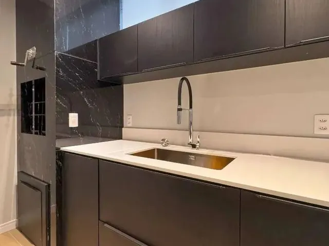 Imagem 10: Apartamento com 2 Dormitórios para Alugar, 80 M² por R$ 3.660,00/Mês - Velha