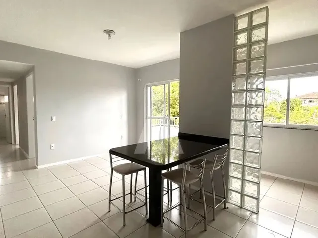 Imagem 1: Apartamento com 2 Quartos, Sacada com Churrasqueira, no Bairro Aventureiro