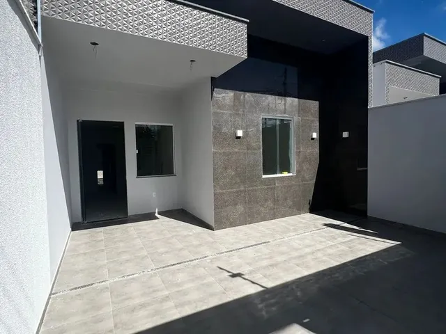 Imagem: Casa Residencial para Venda em Rua Pública