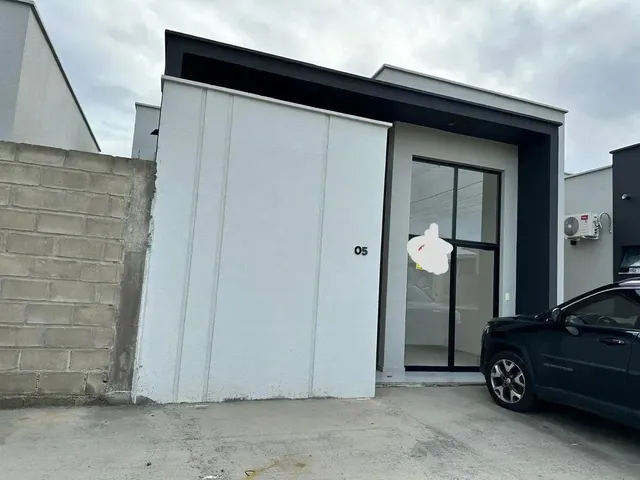 Imagem: Vendo.casa Padrão Condomínio Fendi Design