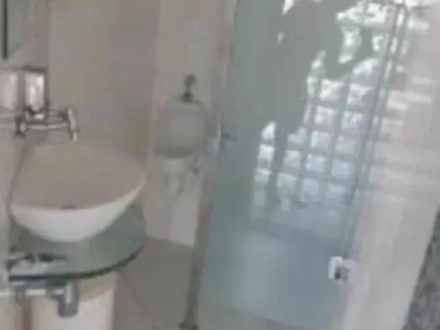 Imagem 2: Casa na Cidade Nova, em Rua Pública, 4/4, Suítes, Closet, Jacuzzi, Academia, Armários
