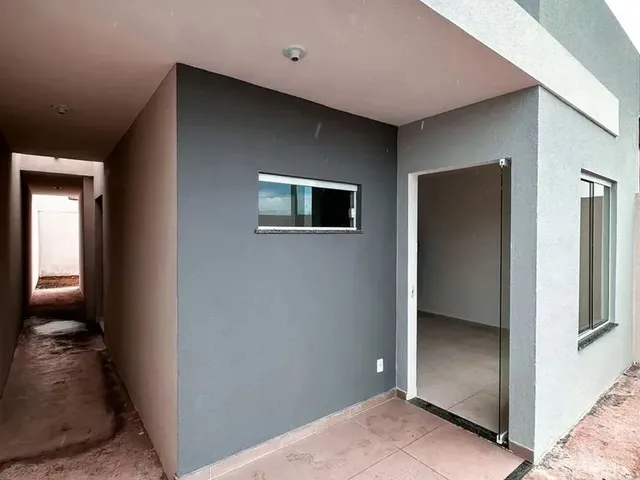 Imagem: Casa Nova 2/4 com Corredor Lateral Pronta