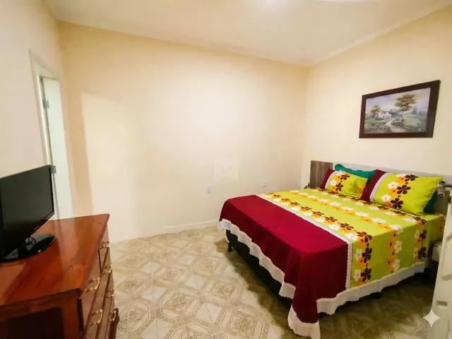 Imagem 3: Casa Impecável no Marianga com Lazer Completo e 2 Garagens Independentes!