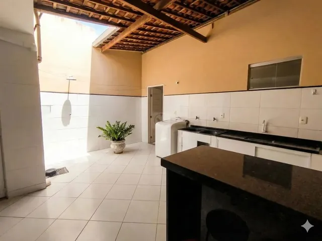 Imagem 6: Casa Impecável no Marianga com Lazer Completo e 2 Garagens Independentes!