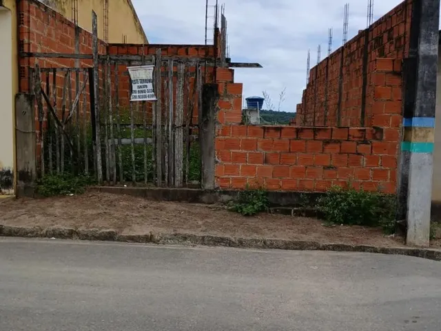 Imagem 2: Casa em Ponto de Laje. 1 Vaga na garageme2 Dormitórios