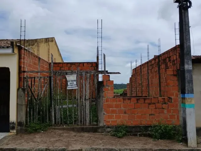 Imagem 3: Casa em Ponto de Laje. 1 Vaga na garageme2 Dormitórios
