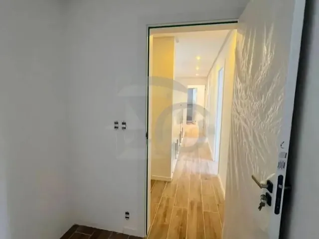 Imagem 6: Casa Duplex com 4 Vagas Cobertas no Condomínio Terras Alphaville 2