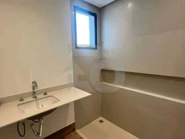Imagem 8: Casa Duplex com 4 Vagas Cobertas no Condomínio Terras Alphaville 2