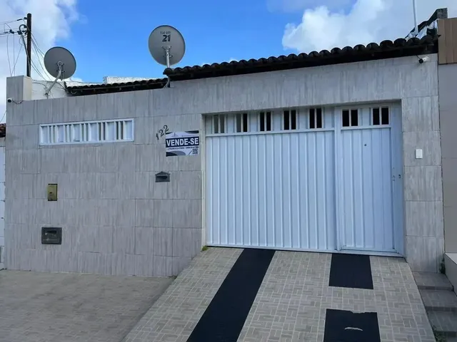 Imagem: Casa À Venda em Rua Pública, Eduardo Gomes
