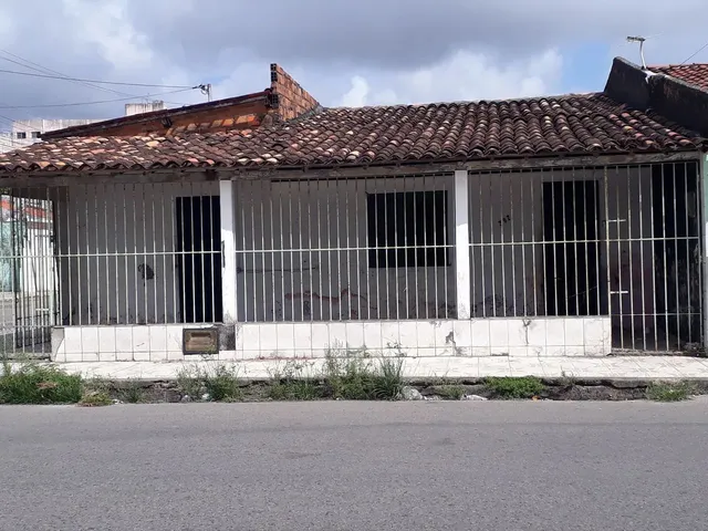 Imagem: 2 Casas Frente e Fundo
