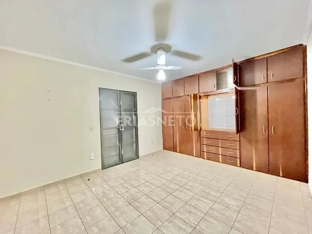Imagem 14: Casa para Alugar Ou Vender com 2 Quartos e 1 Suíte, 2 Vagas