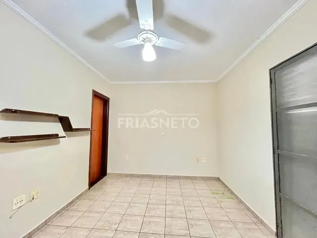 Imagem 8: Casa para Alugar Ou Vender com 2 Quartos e 1 Suíte, 2 Vagas