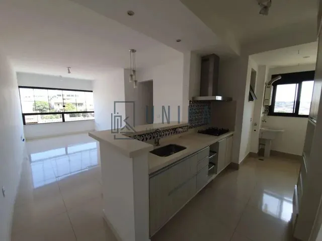 Imagem: O apartamento possui 3 Dormitórios, 1 Suíte, 1 Banheiro,