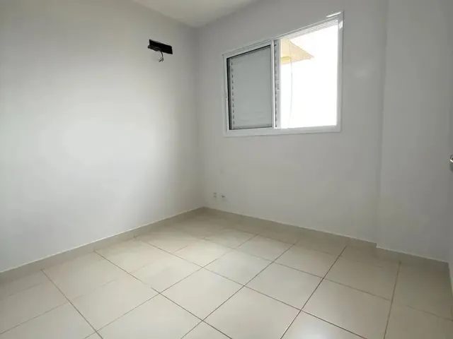 Imagem 16: Apartamento para Aluguel em Resid. Alvorada com 3 Quartos, Sendo Uma Suíte com 72M² Em