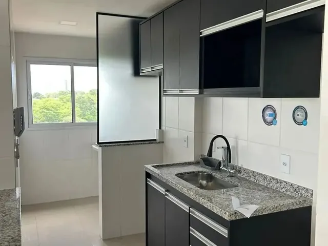Imagem 4: Apartamento para Alugar com Armários Planejados 2 Quartos Sendo 1 Suíte e Sacada