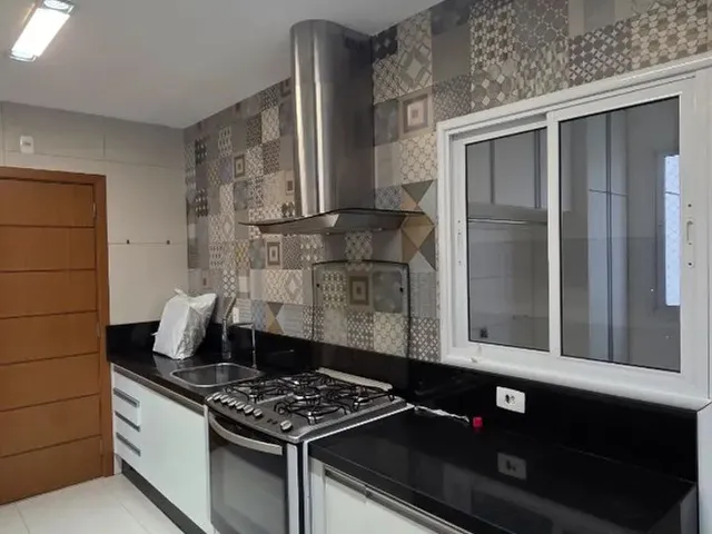 Imagem 3: Edifício Salerno Apartamento com 3 Suítes para Aluguel