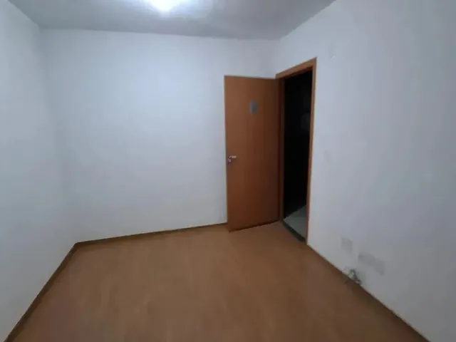 Imagem 9: Apartamento para Alugar com 2 Quartos no Bairro santa Isabel