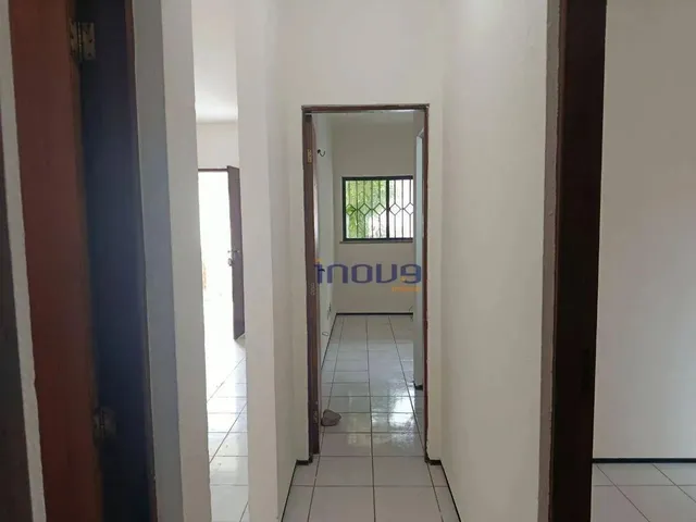 Imagem 10: Casa com 3 Dormitórios para Alugar por R$ 1.600,00/Mês - Maraponga - Fortaleza/Ce