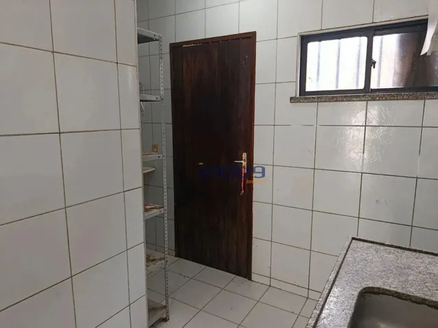 Imagem 6: Casa com 3 Dormitórios para Alugar por R$ 1.600,00/Mês - Maraponga - Fortaleza/Ce