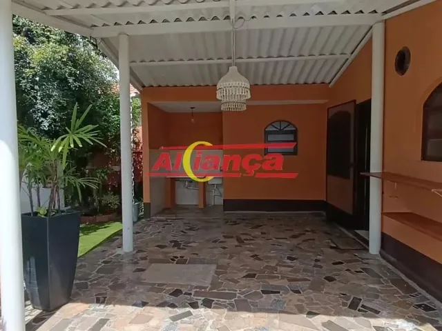 Imagem: Casa 300M², com 2 Quartos - para Locação