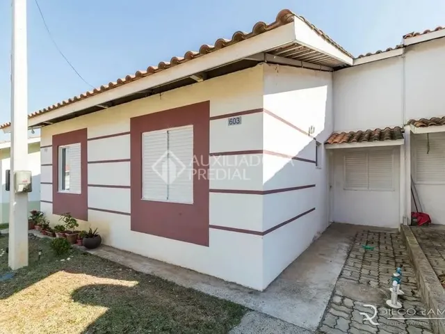 Imagem: Casa com 02 Dormitórios, Sendo 01 Suíte