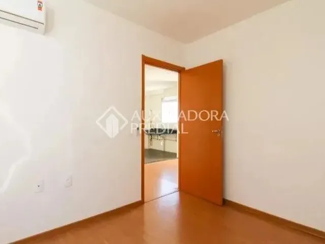 Imagem 4: Aluga Apartamento de 46M², 02 Quartos Confortáveis. Condominio Conta com Elevador