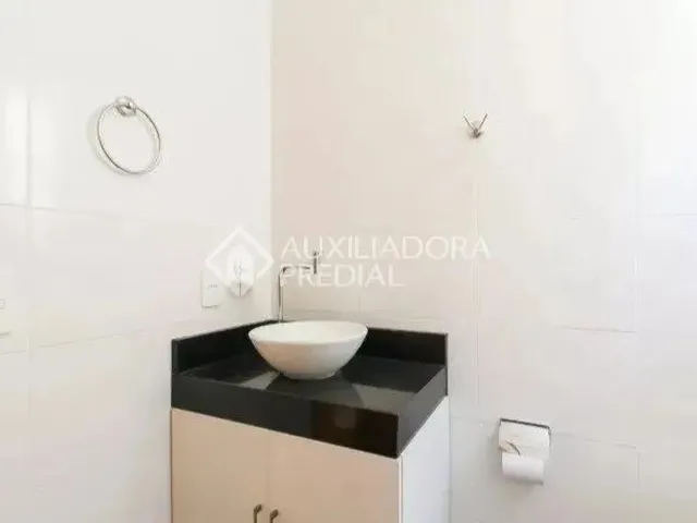 Imagem 10: Aluga Apartamento de 46M², 02 Quartos Confortáveis. Condominio Conta com Elevador