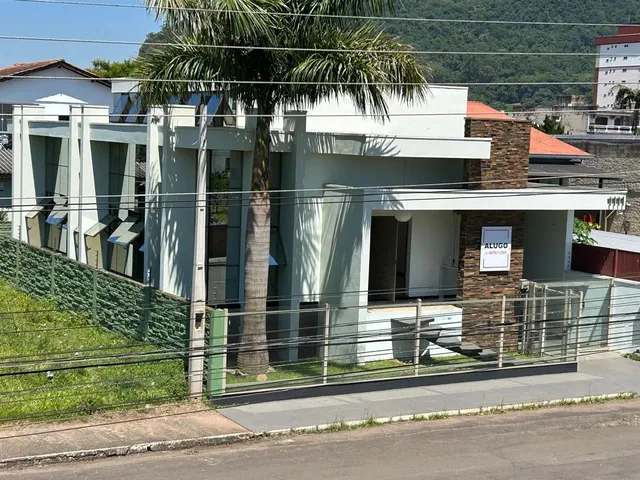 Imagem 1: Aluguel Comercial com 315M² no Centro de Montenegro/ Rs