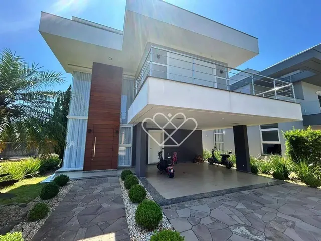 Imagem: Casa Moderna e Sofisticada com Ampla Área