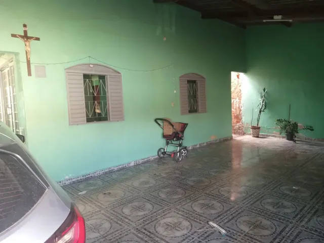 Imagem 2: Lote com Casa de Frente e Fundo