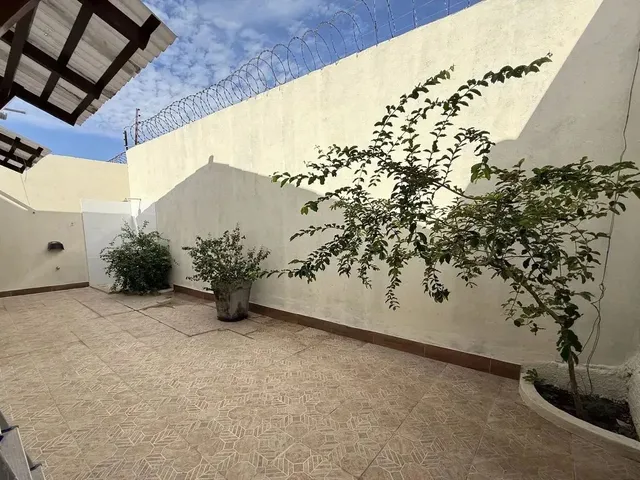 Imagem 2: Casa À Venda. R$960.000,00